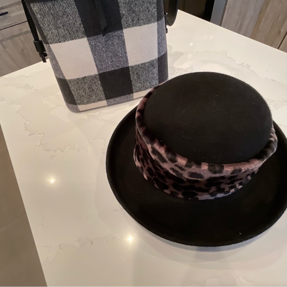 Talbots hat - Picture 4 of 5